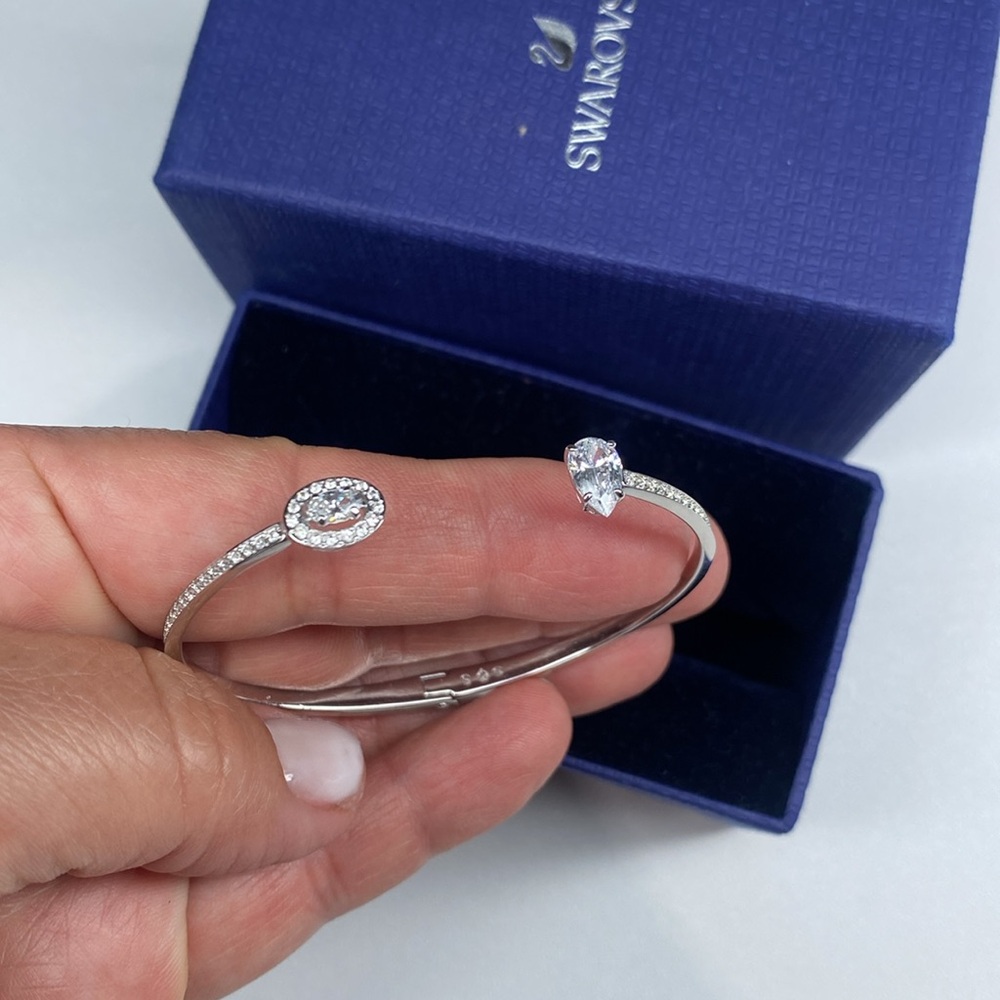 Swarovski Attract Bangle, White, Rhodium plating - Picture 9 of 16
